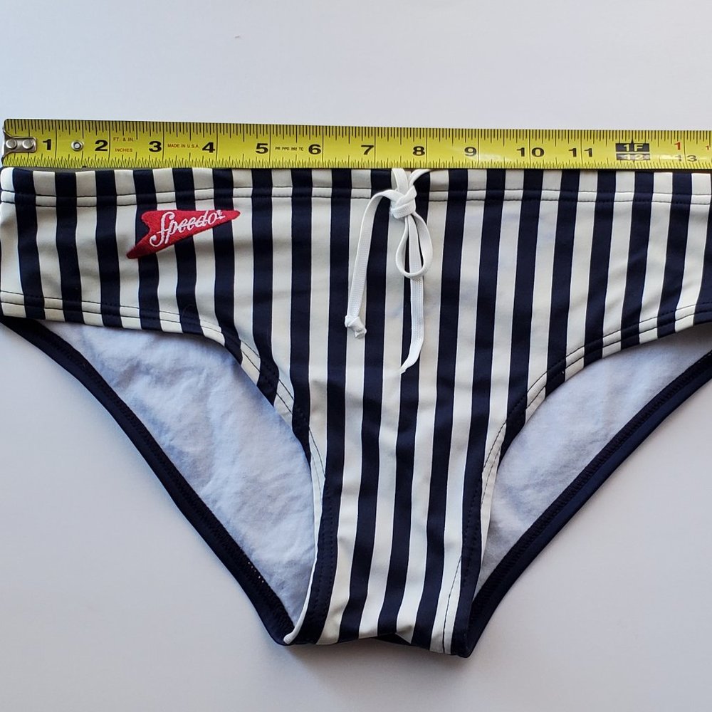 Speedo Men's Swim Brief -  Large - Pre-owned